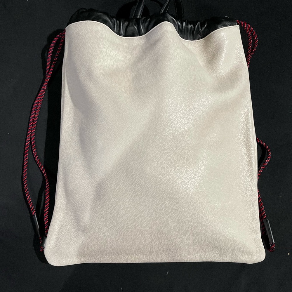 Gucci Logo. Drawstring Backpack. Includes Dust Bag - image 4